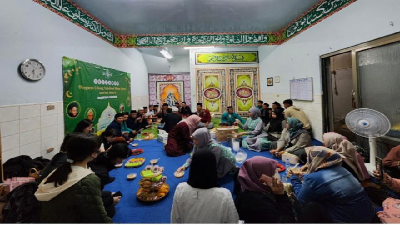 Para pekerja migran Indonesia yang mengikuti kegiatan Safari Ramadhan yang digelar Kantor Dagang dan Ekonomi Indonesia (KDEI) di Pulau Penghu, Taiwan. (ANTARA/HO-KDEI Taipei)