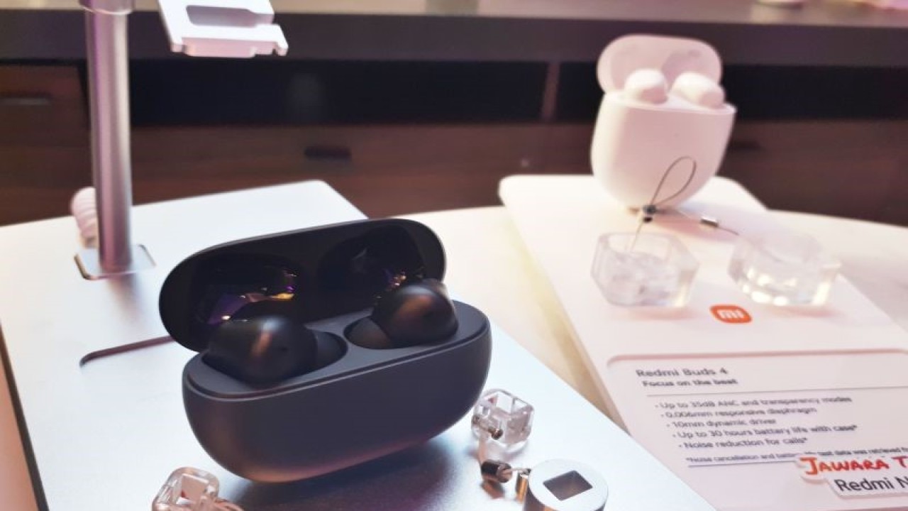 Redmi Buds 4 dan Redmi Buds 4 Pro menyasar penikmat musik kasual hingga audiophile. (ANTARA/Adnan Nanda)