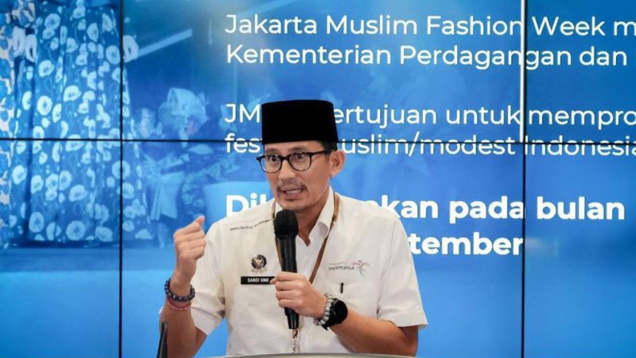 Menteri Pariwisata dan Ekonomi Kreatif (Menparekraf) Sandiaga Uno dalam The Weekly Brief with Sandi Uno yang digelar di Jakarta, Senin (27/3/2023). ANTARA/ (Humas Kemenparekraf)
