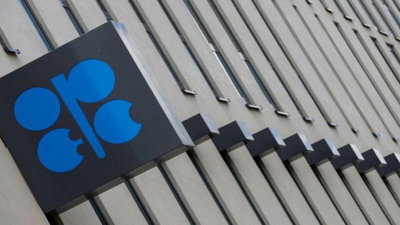 Foto Dokumen: Logo Organisasi Negara-negara Pengekspor Minyak (OPEC) terlihat di kantor pusat OPEC di Wina, Austria 19 Juni 2018. ANTARA/REUTERS/Leonhard Foeger