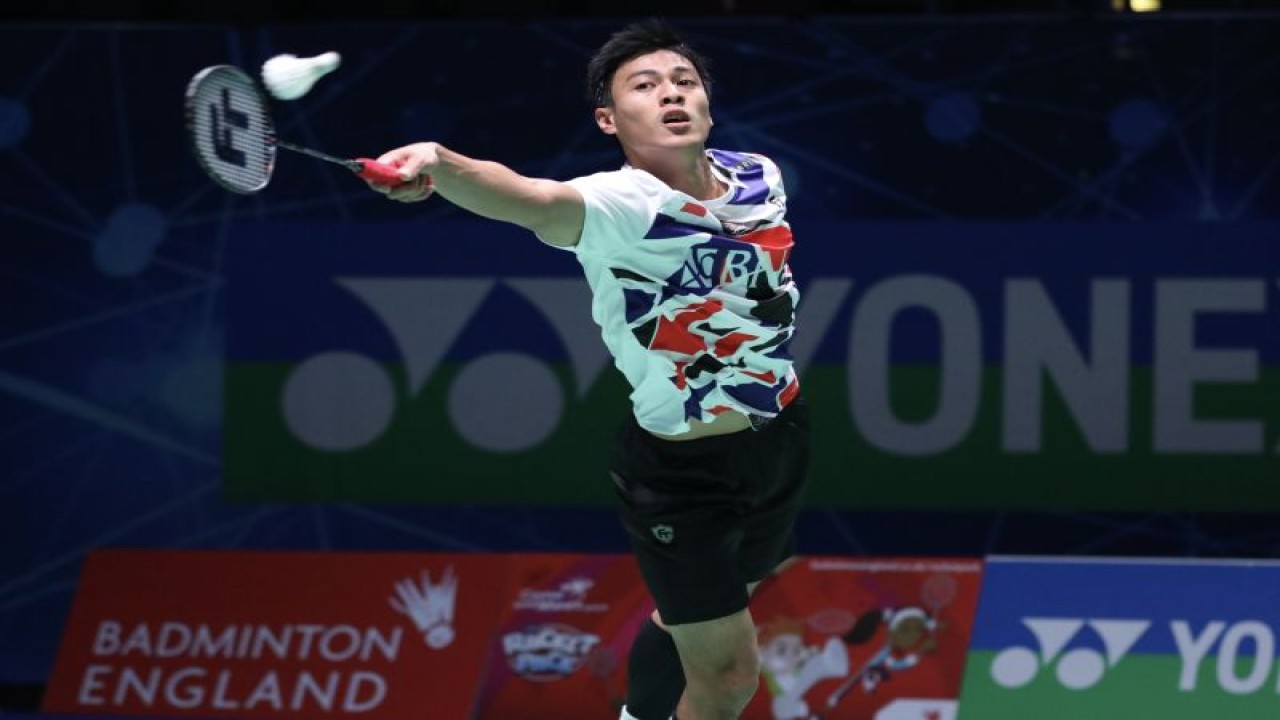 Pebulu tangkis tunggal putra Shesar Hiren Rhustavito tersingkir pada babak pertama All England 2023 setelah dikalahkan Ng Tze Yong pada babak pertama di Birmingham, Inggris, Selasa. (ANTARA/HO-PP PBSI)