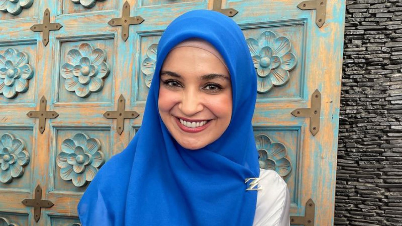 Shireen Sungkar usai ditemui di Mercure Jakarta Simatupang, Jakarta Selatan, Senin (20/3/2023) (ANTARA/Lifia Mawaddah Putri)