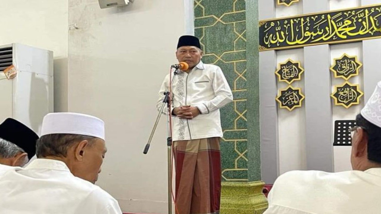 Kepala Kanwil Kementerian Agama (Kemenag) Sulawesi Utara (Sulut) H Sarbin Sehe, di Manado, Kamis (23/3/2023). ANTARA/Nancy L Tigauw. (1)
