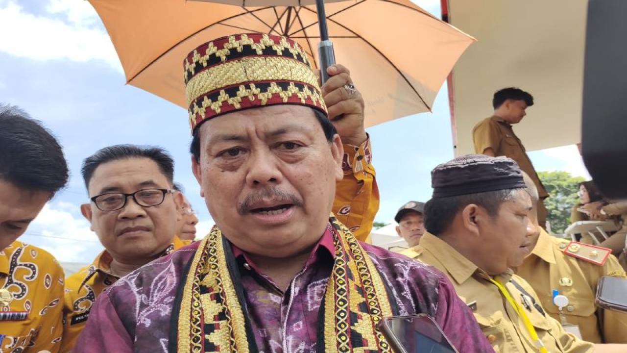 Kepala Perpusnas Muhammad Syarif Bando saat memberikan keterangan. Bandarlampung, Senin (20/3/2023). ANTARA/Ruth Intan Sozometa Kanafi.