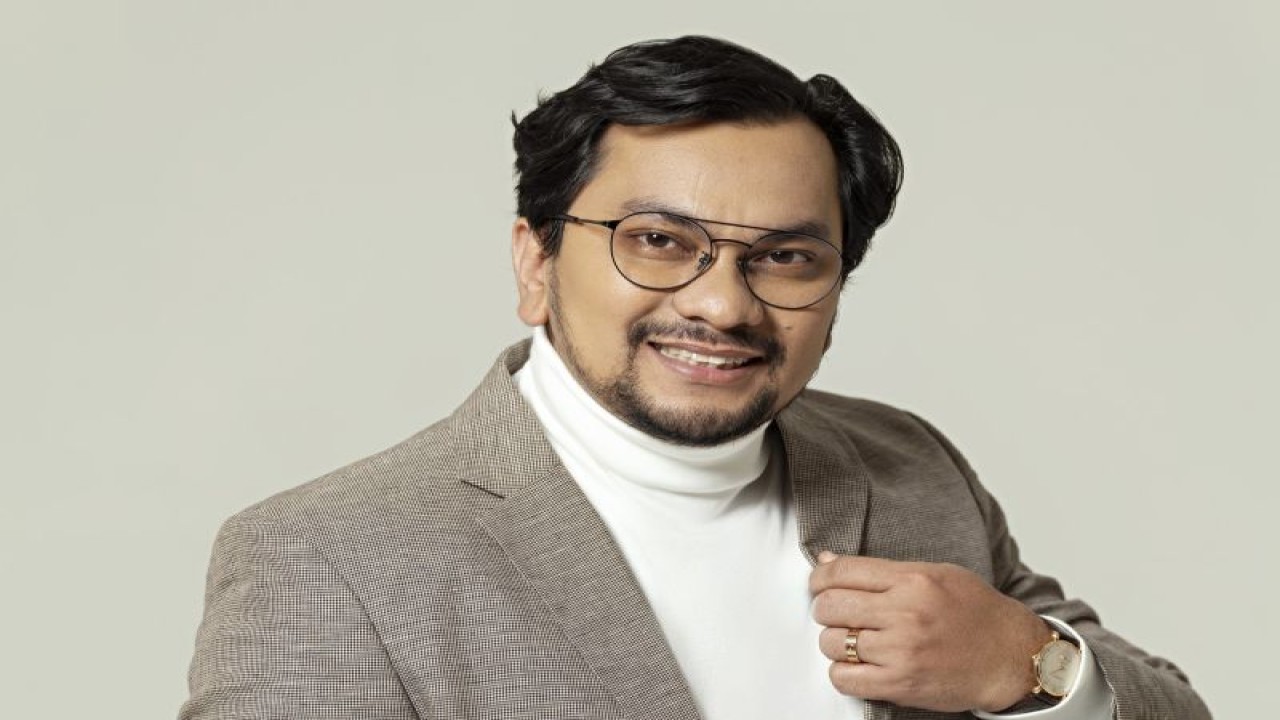 Tompi hadirkan lagu "Ada Bapak Bertanya Pada Bapaknya" dengan sentuhan baru sambut bulan suci Ramadhan 1444 H. (ANTARA/HO/Tompi)