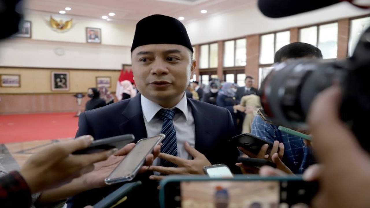 Wali Kota Surabaya Eri Cahyadi (ANTARA/HO-Diskominfo Surabaya)