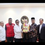 Wali Nanggroe Aceh serahkan 5.000 data kasus HAM Aceh ke Menkopolhukam-1677830630