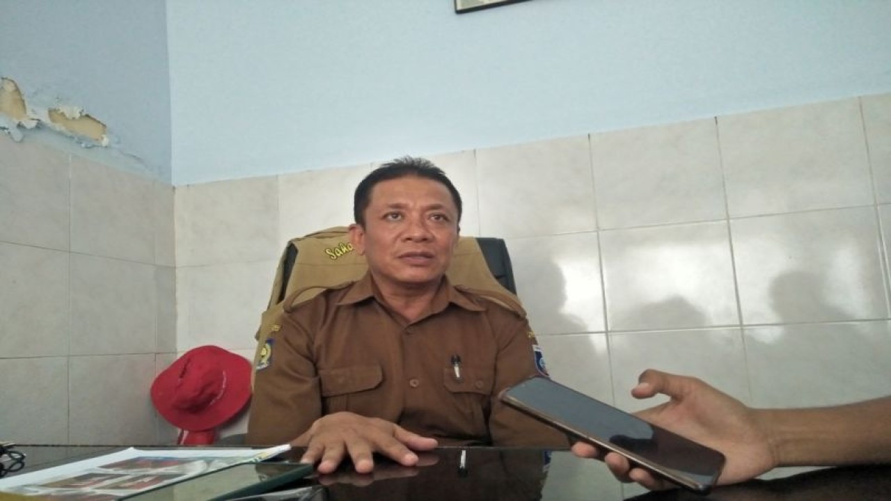 Kepala Bidang Perkebunan pada Dinas Pertanian Kabupaten Lombok Tengah, Zaenal Arifin (ANTARA/Akhyar)