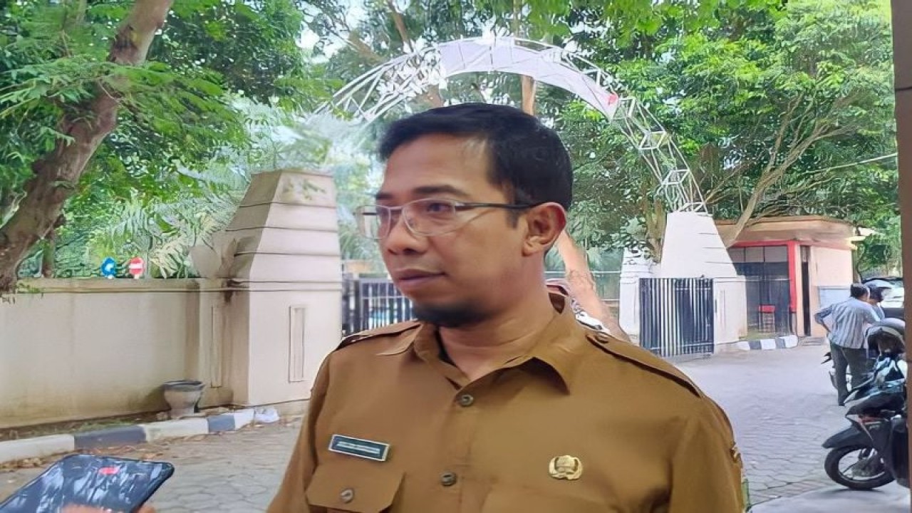 Kepala Dinas Pekerjaan Umum Penataan Ruang (PUPR) Provinsi Banten Arlan Marzan. ANTARA/Mulyana