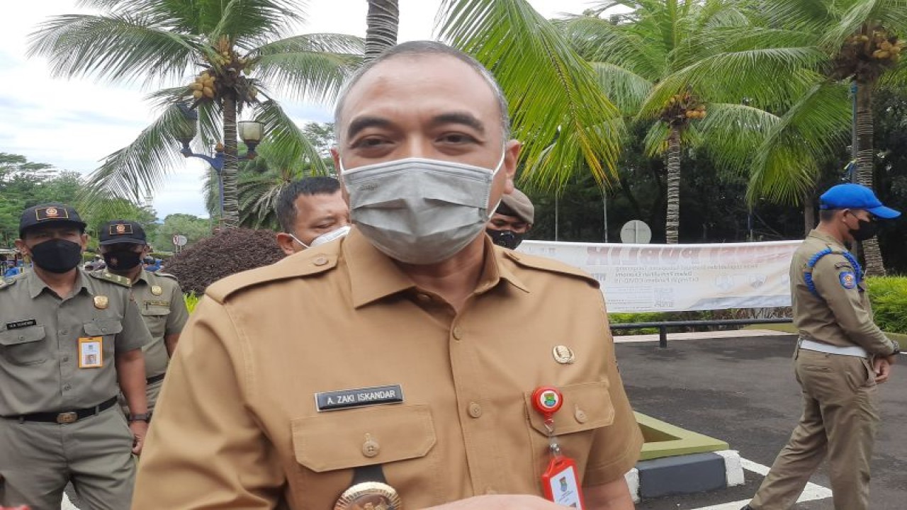 Bupati Tangerang Ahmed Zaki Iskandar (Azmi)