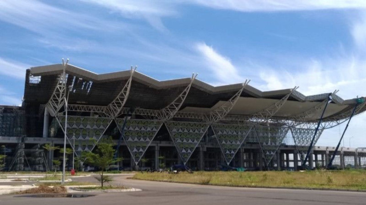 Bandara Internasional Jawa Barat (BIJB) Kertajati, di Kabupaten Majalengka, mulai melayani penerbangan penerbangan tujuan Bandung-Kuala Lumpur, Malaysia pada 17 Mei 2023. ANTARA/Ajat Sudrajat.