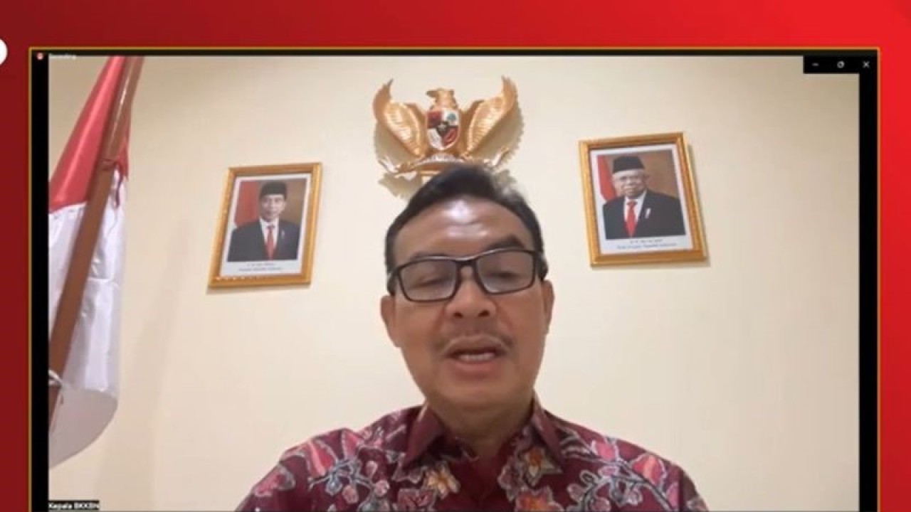 Tangkapan layar Kepala BKKBN Hasto Wardoyo dalam Kelas Literasi Data Bangga Kencana, Stunting dan P3KE yang diikuti secara daring di Jakarta, Selasa (11/4/2023). (ANTARA/Hreeloita Dharma Shanti)