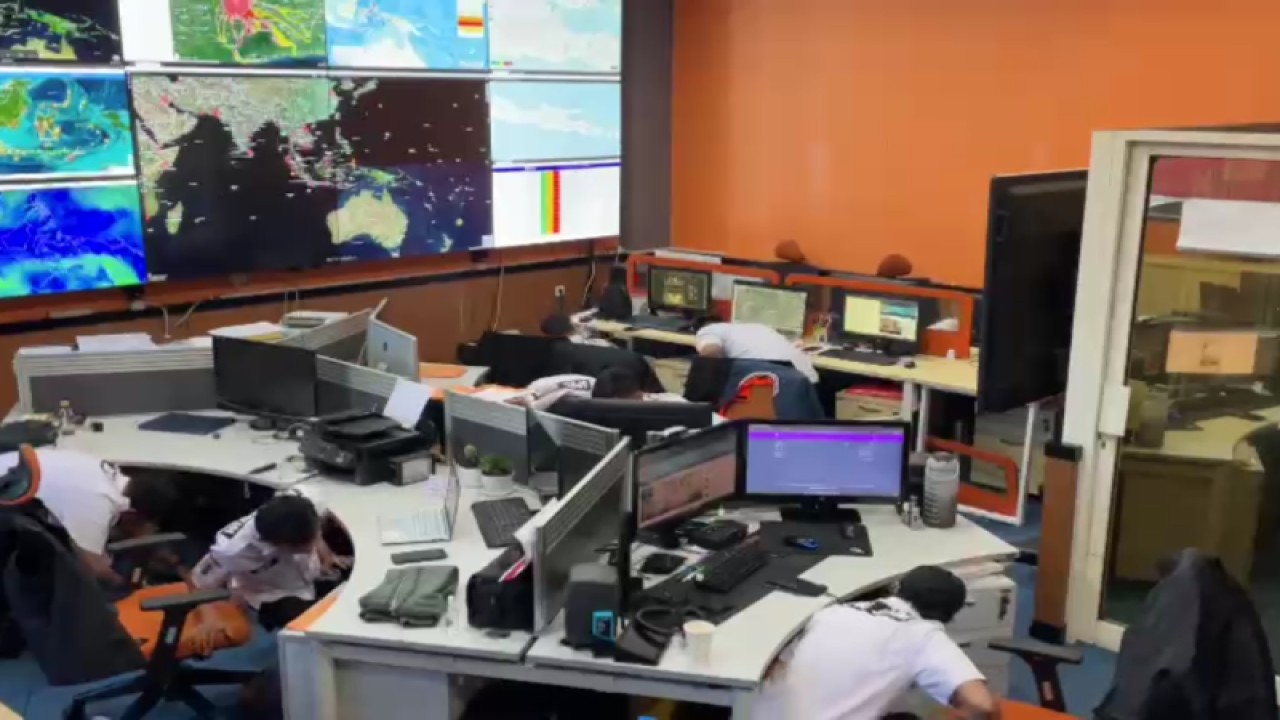 BPBD Provinsi Jawa Timur turut berpartisipasi dalam memperingati Hari Kesiapsiagaan Bencana (HKB) tahun 2023 di Kantor BPBD Provinsi Jawa Timur, Rabu (26/4/2023). (ANTARA/HO-BPBD Provinsi Jawa Timur)