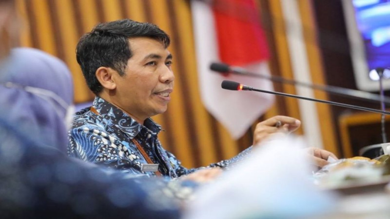 Kepala BPS Kota Bandung Aris Budiyanto. (ANTARA/HO-Humas Pemkot Bandung)