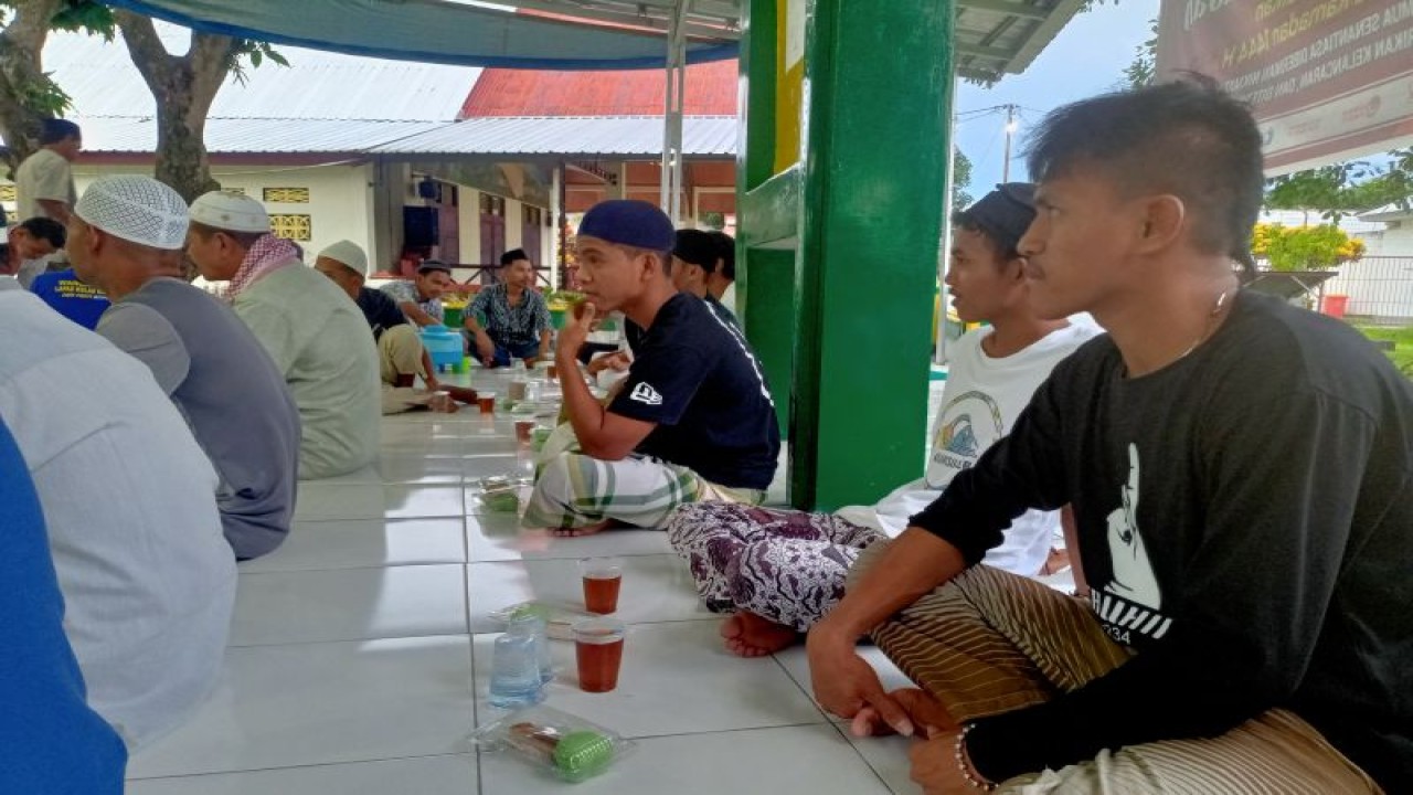Buka puasa bersama Narapidana Lapas kelas II/A Ambon (Antara/DedyAzis)