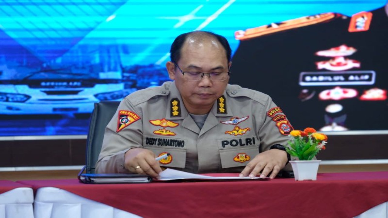 Kepala Biro Operasional (Karoops) Polda Banten Kombes Pol Dedy Suhartono (Mulyana)