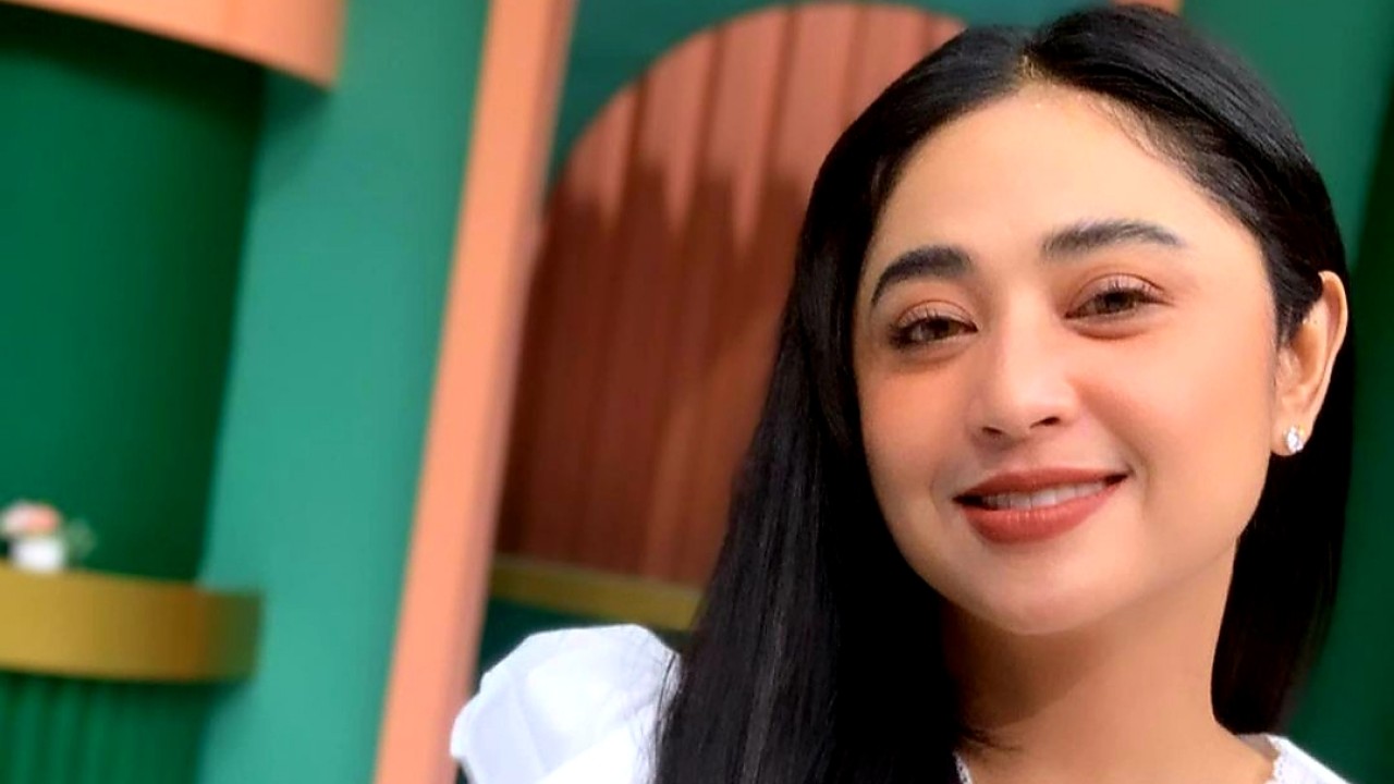 Dewi Perssik/Instagram