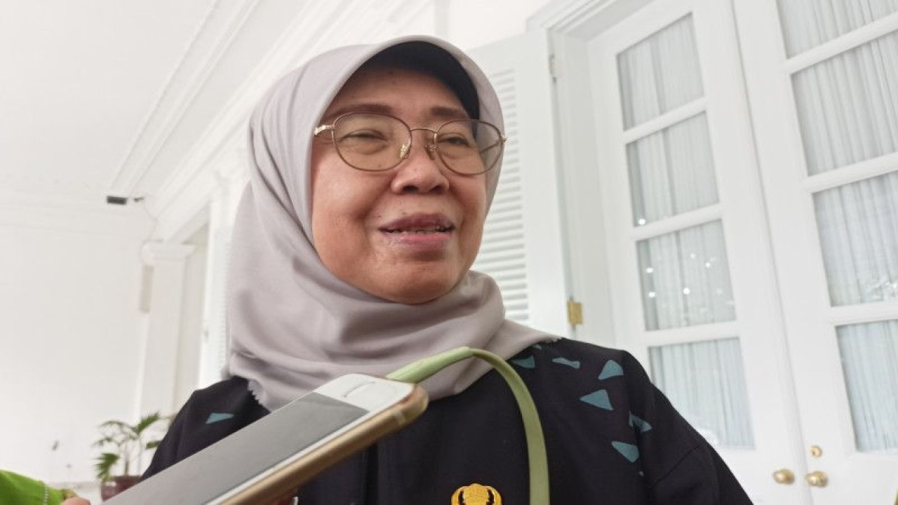Plt. Kepala Biro Pendidikan Mental dan Spiritual Setda Provinsi DKI Jakarta Widyastuti di Balai Kota DKI, Jakarta Pusat, Senin (10/4/2023). ANTARA/Siti Nurhaliza