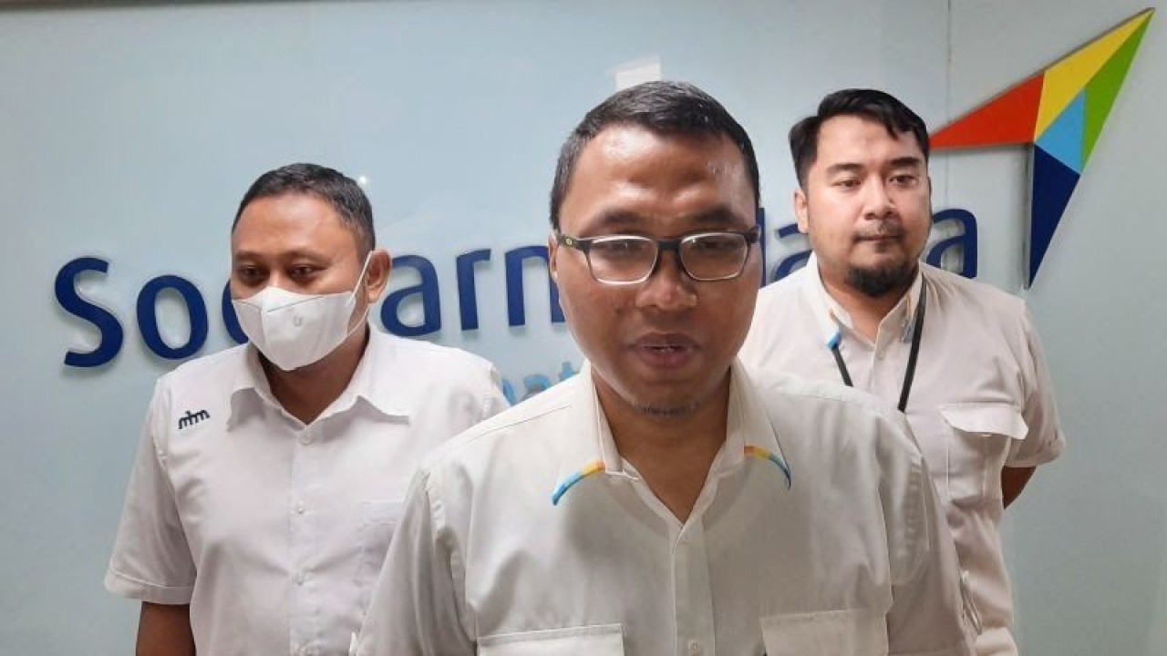 Executive General Manager KCU PT Angkasa Pura II Dwi Ananda Wicaksana. (ANTARA/Azmi Samsul Maarif)