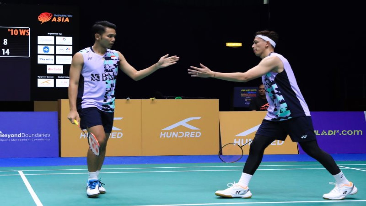 Ganda putra Fajar Alfian/Muhammad Rian Ardianto terhenti di babak perempat final Kejuaraan Badminton Asia (BAC) 2023 usai dikalahkan Ong Yew Sin/Teo Ee Yi (Malaysia), Jumat. (ANTARA/HO-PP PBSI)