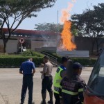 Fenomena semburan api terjadi di Rest Area KM 86 B Tol Cipali, Kabupaten Subang, Jawa Barat. (ANTARA/HO-Humas Polda Jawa Barat)-1682596508