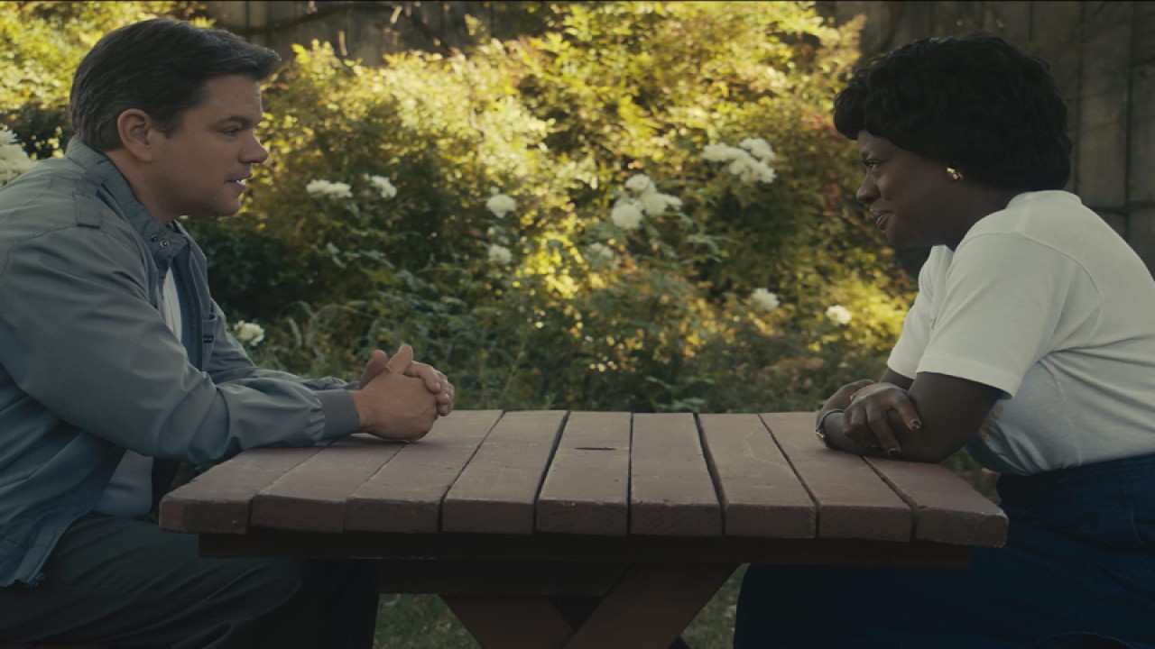 Matt Damon dan Viola Davis dalam film "Air". (2023) (ANTARA/HO/Amazon Studios via IMDb)