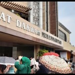 Gerimis tipis warnai shalat Id di lapangan Gedung PP Muhammadiyah-1682047609