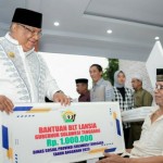 Gubernur Sultra serahkan BLT kepada 500 lansia kurang mampu di Baubau-1681980192