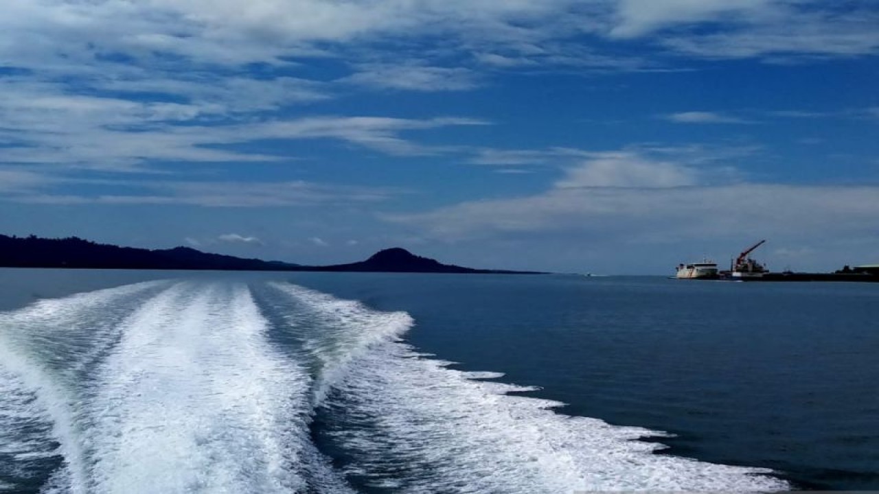 Ilustrasi - Bentang perairan laut perbatasan Indonesia-Malaysia di Kabupaten Nunukan, Provinsi Kalimantan Utara. (Muh. Arfan)