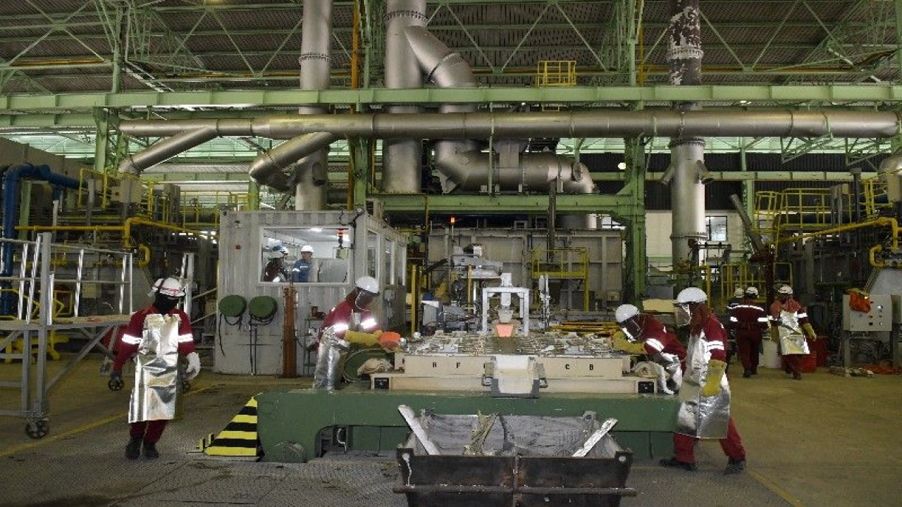 PT Indonesia Asahan Aluminium atau INALUM siap mendukung langkah anak perusahaan yaitu PT Indonesia Aluminium Alloy (IAA) yang akan melakukan persiapan produksi produk aluminium sekunder secara bertahap dan sekaligus melakukan pemasaran kepada para buyer potensial di pasar domestik dan pasar regional. (ANTARA/HO