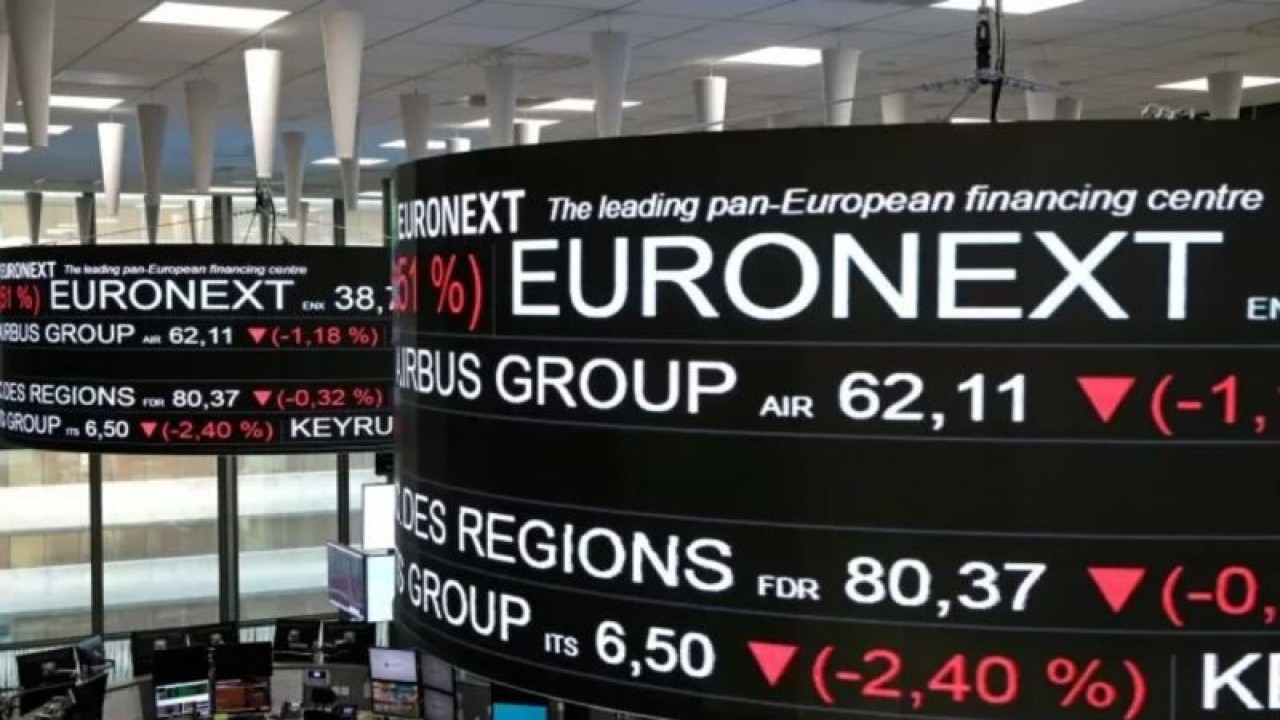 Indeks CAC-40, Bursa Efek Paris. ANTARA/REUTERS/Benoit Tessier