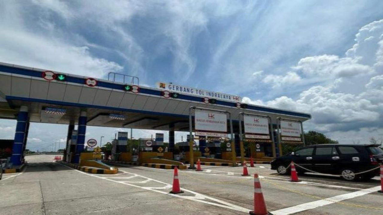 Gerbang Tol Indralaya sebagai bagian dari Jalan Tol Trans Sumatera. ANTARA/HO - Hutama Karya