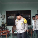Kapolda Jatim Irjen Toni Harmanto saat di Pondok Pesantren As-Sa'idiyah, Kota Kediri, Jawa Timur, Kamis (27/4/2023). ANTARA/ Asmaul-1682597233