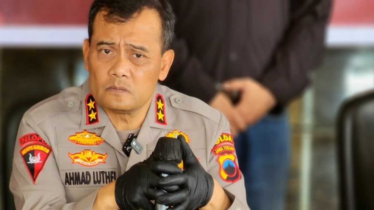 Kapolda Jawa Tengah Irjen Pol.Ahmad Luthfi (ANTARA/ I.C.Senjaya)