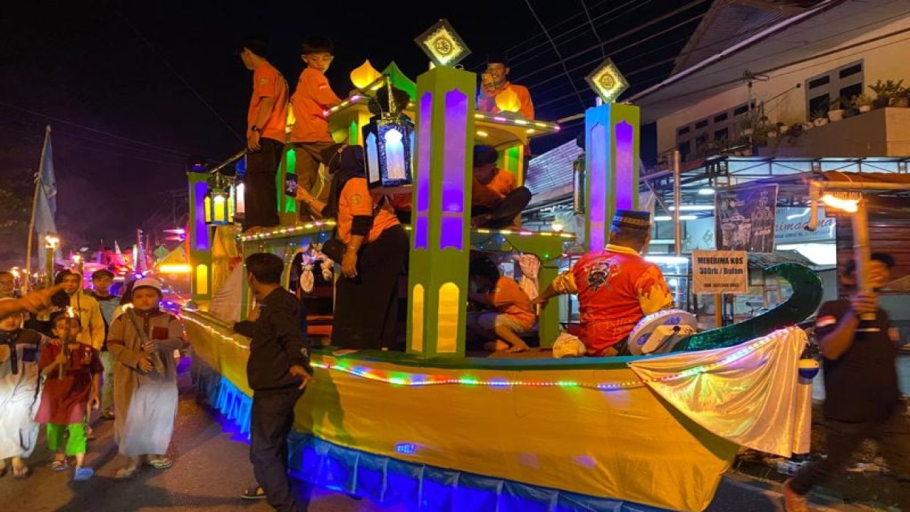 Kegiatan Festival Keriang Bandong (ANTARA/Fiyya)