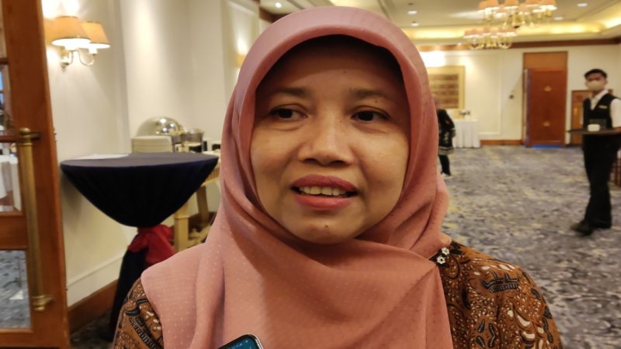 Plt Deputi Bidang Pemenuhan Hak Anak KemenPPPA Rini Handayani saat ditemui di Jakarta, Rabu (12/4/2023). (ANTARA/ Anita Permata Dewi)