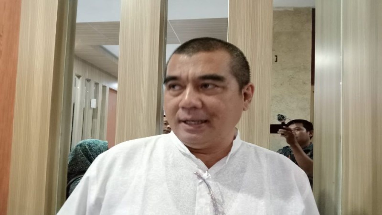 Kepala Dinas Kesehatan Kota Mataram dr H Usman Hadi. (ANTARA/Nirkomala)