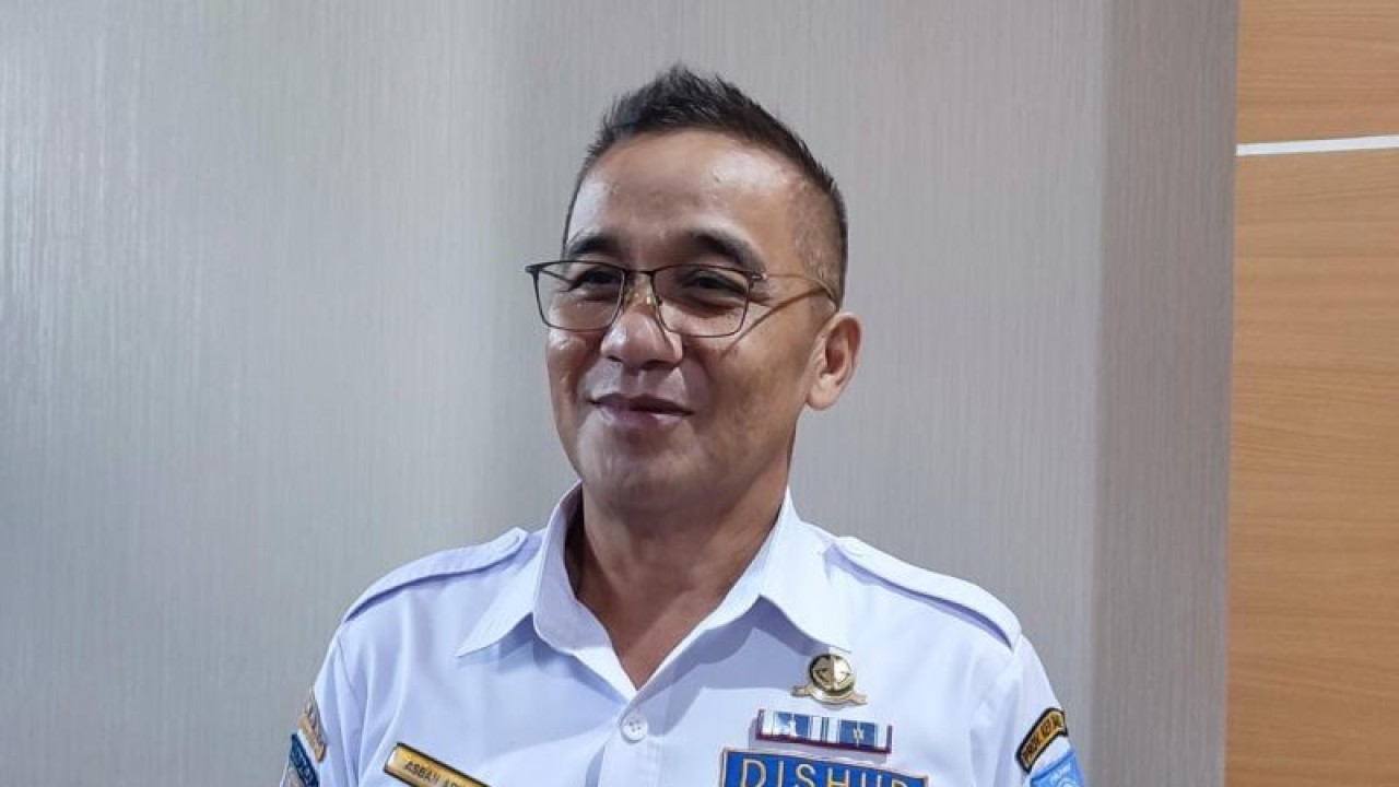 Kepala Dinas Perhubungan Provinsi Kepulauan Bangka Belitung Asban Aris.   (ANTARA/Aprionis)