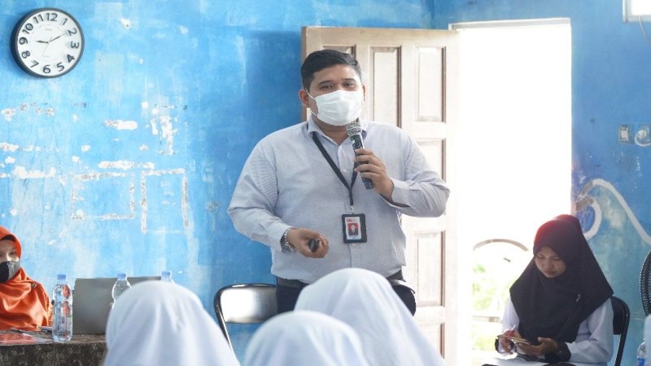 Kepala Subbagian Edukasi dan Perlindungan Konsumen (EPK) OJK Kalimantan Tengah Ricky Chandra. ANTARA/HO-OJK Kalteng