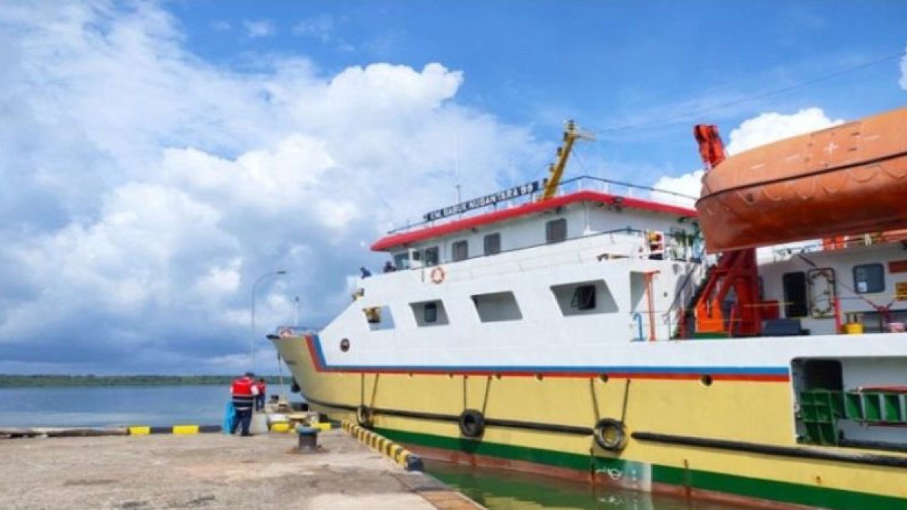 KM Sabuk Nusantara 99 (ANTARA/Sujud)