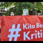 Koalisi Masyarakat Sipil gelar dukungan Haris dan Fatia di PN Jaktim-1680497624