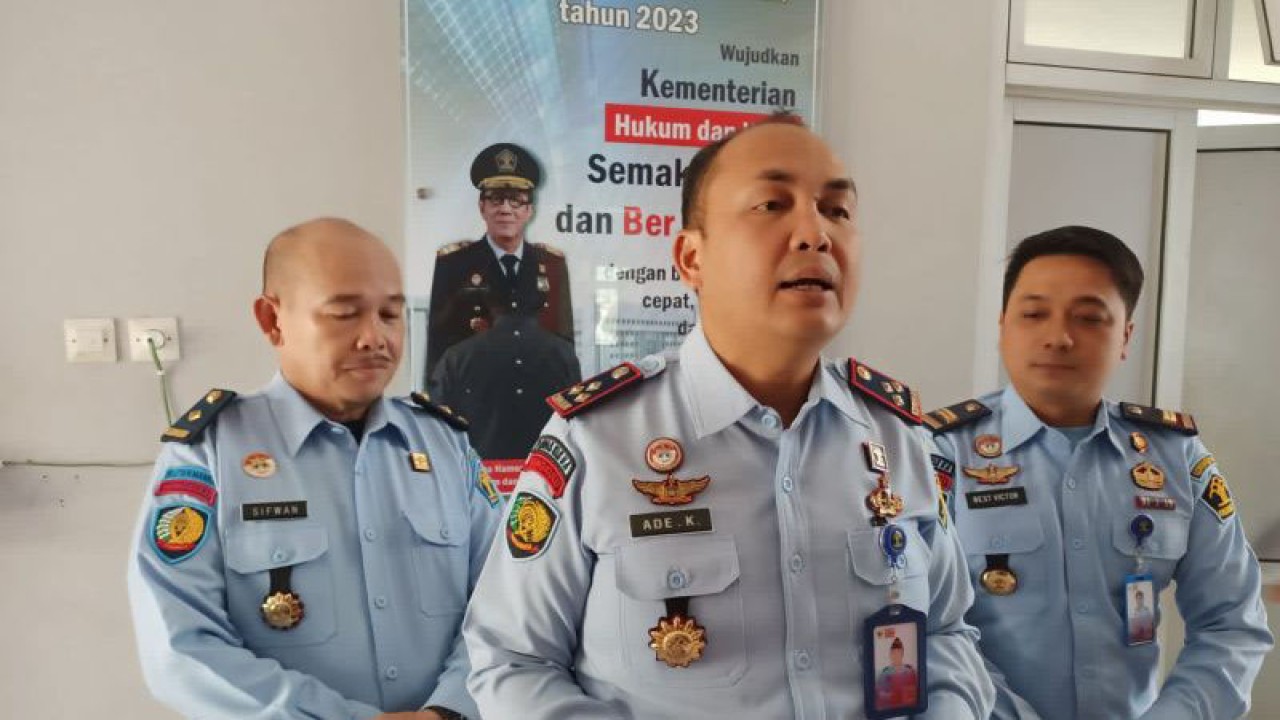 Kepala Lapas Kelas II A Bentiring Bengkulu Ade Kusmanto. ANTARA/Anggi Mayasari
