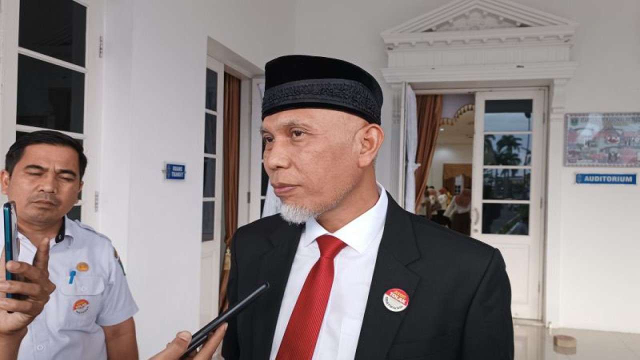 Gubernur Sumbar, Mahyeldi. (ANTARA/Miko Elfisha)