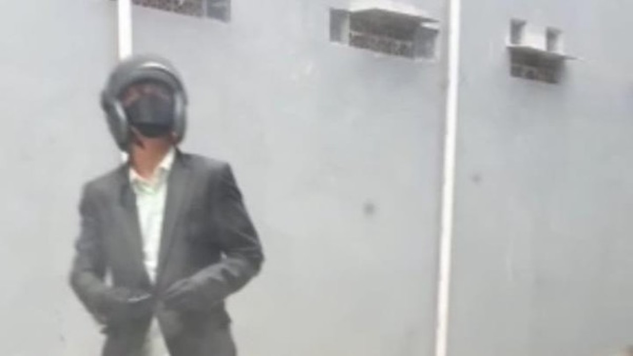 Maling berjas. (Net)