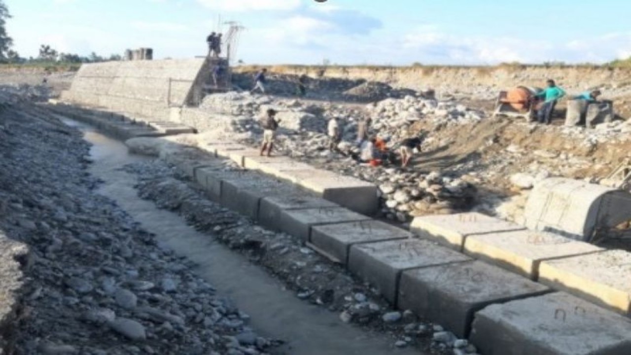 Salah satu titik proyek strategis pembangunan sarana dan prasarana pengendalian banjir di Kabupaten Belu, NTT. ANTARA/HO-Kanwil DJPb NTT