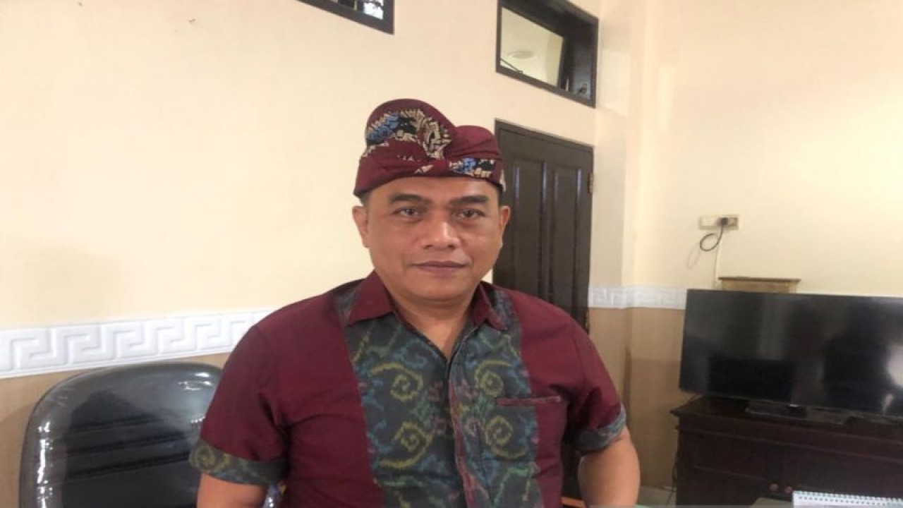 Kepala Dinkes Bali I Nyoman Gede Anom saat diwawancara di Denpasar. ANTARA/Ni Putu Putri Muliantari