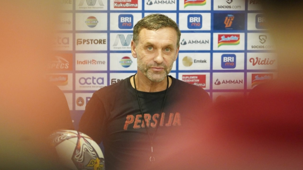 Pelatih Persija Thomas Doll