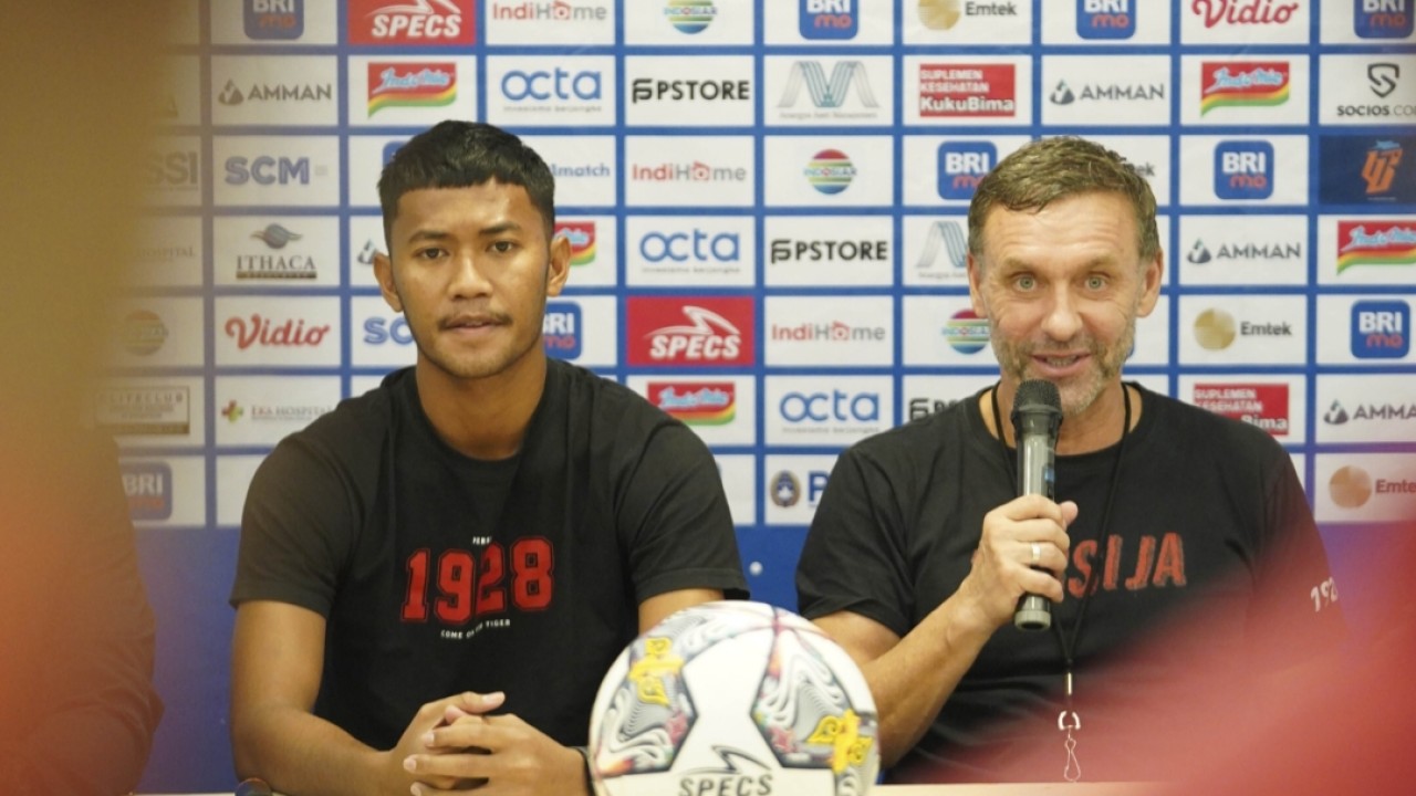 Pelatih Persija Thomas Doll