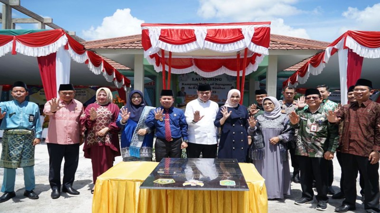 Peluncuran kampung moderasi beragama di Kabupaten Sambas. ANTARA/Imbran