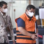 Pengusaha didakwa beri Rp35,42 miliar ke Gubernur Papua Lukas Enembe-1680676652